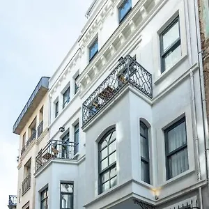 Nm Beyoglu , اسطنبول تركيا